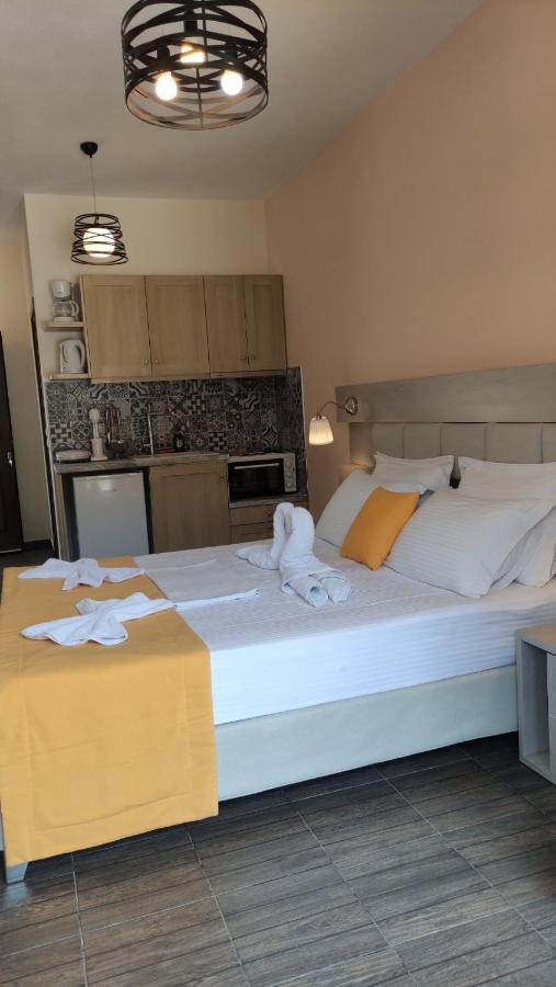 Smaragda Studios Skopelos Room photo